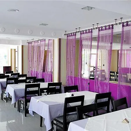Ideal Pearl - Adult Only Отель