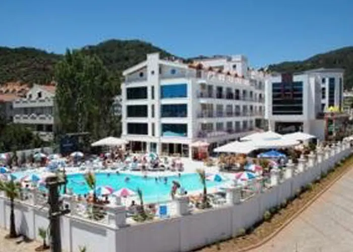 Ideal Pearl - Adult Only 4*