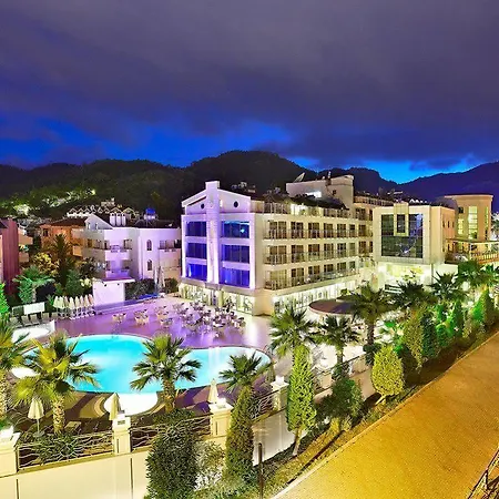 Ideal Pearl - Adult Only 4*