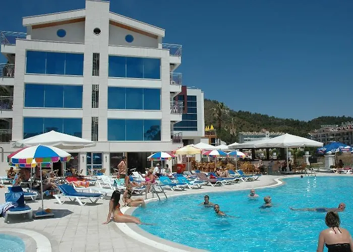 Ideal Pearl - Adult Only 4*