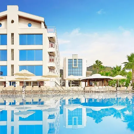 Ideal Pearl - Adult Only 4*